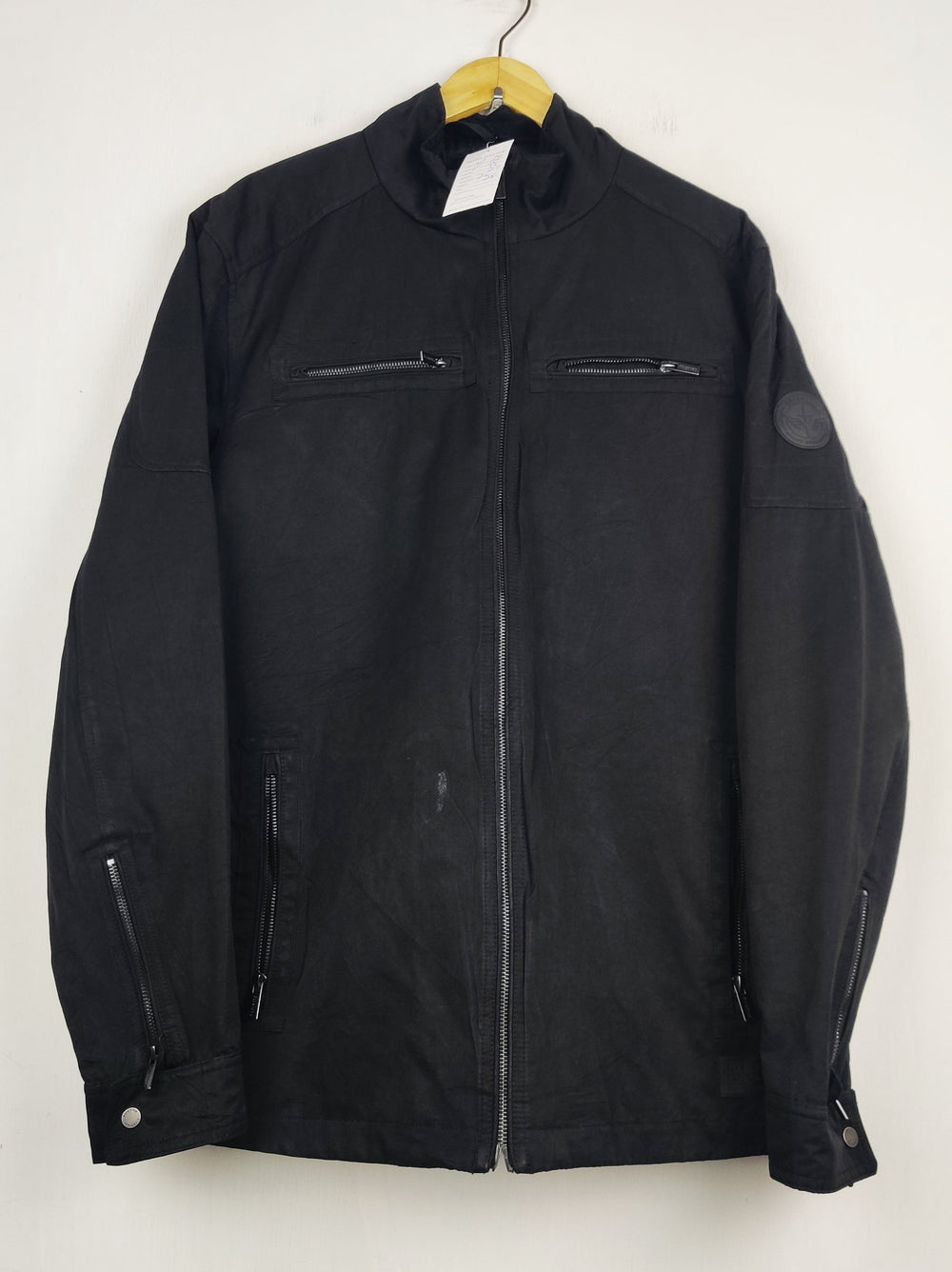 Buy online pre-used pre-loved 100% authentic & Original branded Firetrap (MJ-24) available in Pakistan. Top international brands avilable.