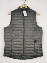 Buy online pre-used pre-loved 100% authentic & Original branded Core (MJ-258) available in Pakistan. Top international brands avilable.