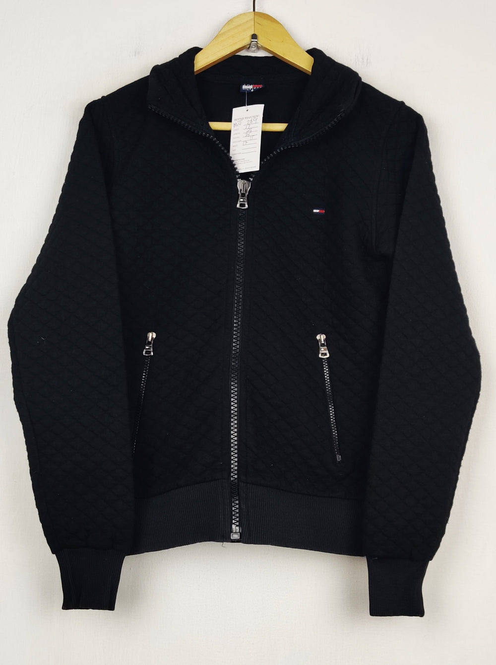 Buy online pre-used pre-loved 100% authentic & Original branded Tommy Hilfiger (MJ-269) available in Pakistan. Top international brands avilable.