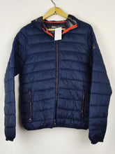 Buy online pre-used pre-loved 100% authentic & Original branded Unknown Brand (MJ-301) available in Pakistan. Top international brands avilable.