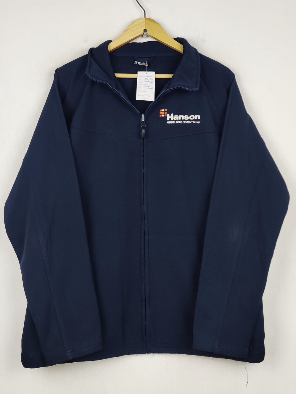 Buy online pre-used pre-loved 100% authentic & Original branded Regatta (MJ-331) available in Pakistan. Top international brands avilable.