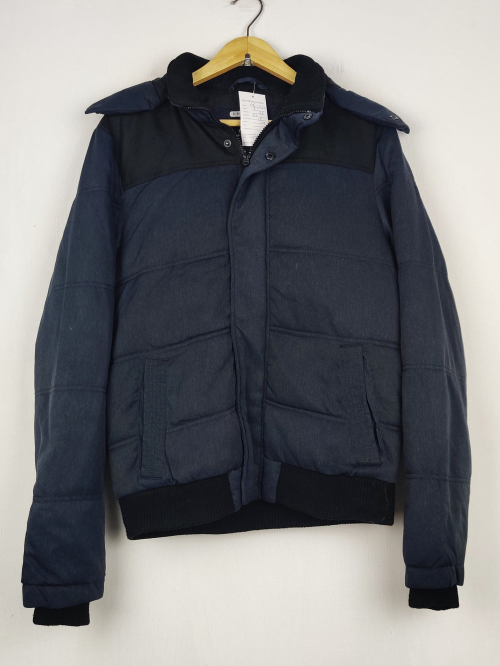 Buy online pre-used pre-loved 100% authentic & Original branded C&A (MJ-346) available in Pakistan. Top international brands avilable.