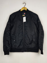 Buy online pre-used pre-loved 100% authentic & Original branded Southpole (MJ-373) available in Pakistan. Top international brands avilable.