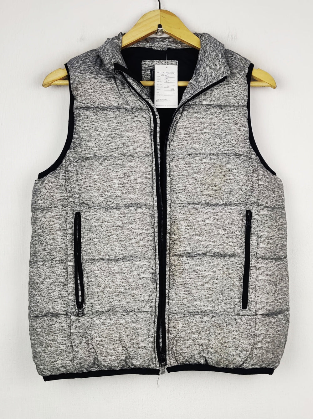Buy online pre-used pre-loved 100% authentic & Original branded Gap (MJ-412) available in Pakistan. Top international brands avilable.