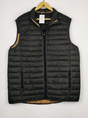 Buy online pre-used pre-loved 100% authentic & Original branded Unknown Brand (MJ-426) available in Pakistan. Top international brands avilable.