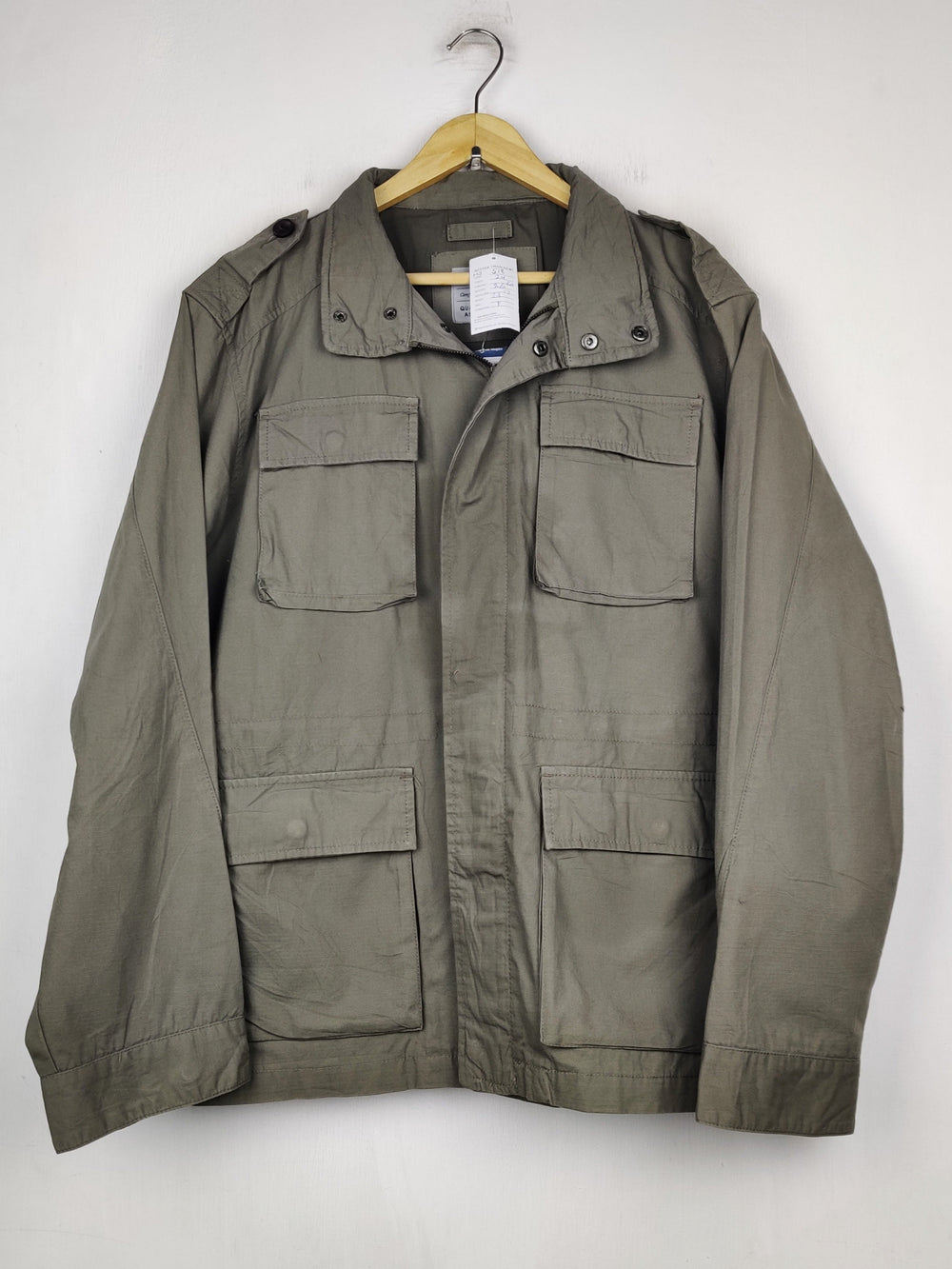 Buy online pre-used pre-loved 100% authentic & Original branded Tu (MJ-518) available in Pakistan. Top international brands avilable.