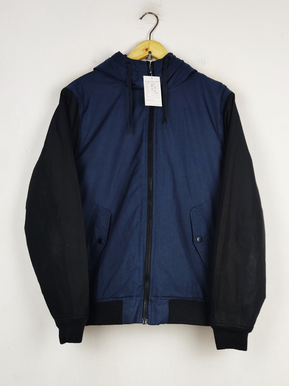 Buy online pre-used pre-loved 100% authentic & Original branded H&M (MJ-544) available in Pakistan. Top international brands avilable.