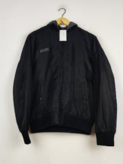 Buy online pre-used pre-loved 100% authentic & Original branded Guess (MJ-552) available in Pakistan. Top international brands avilable.