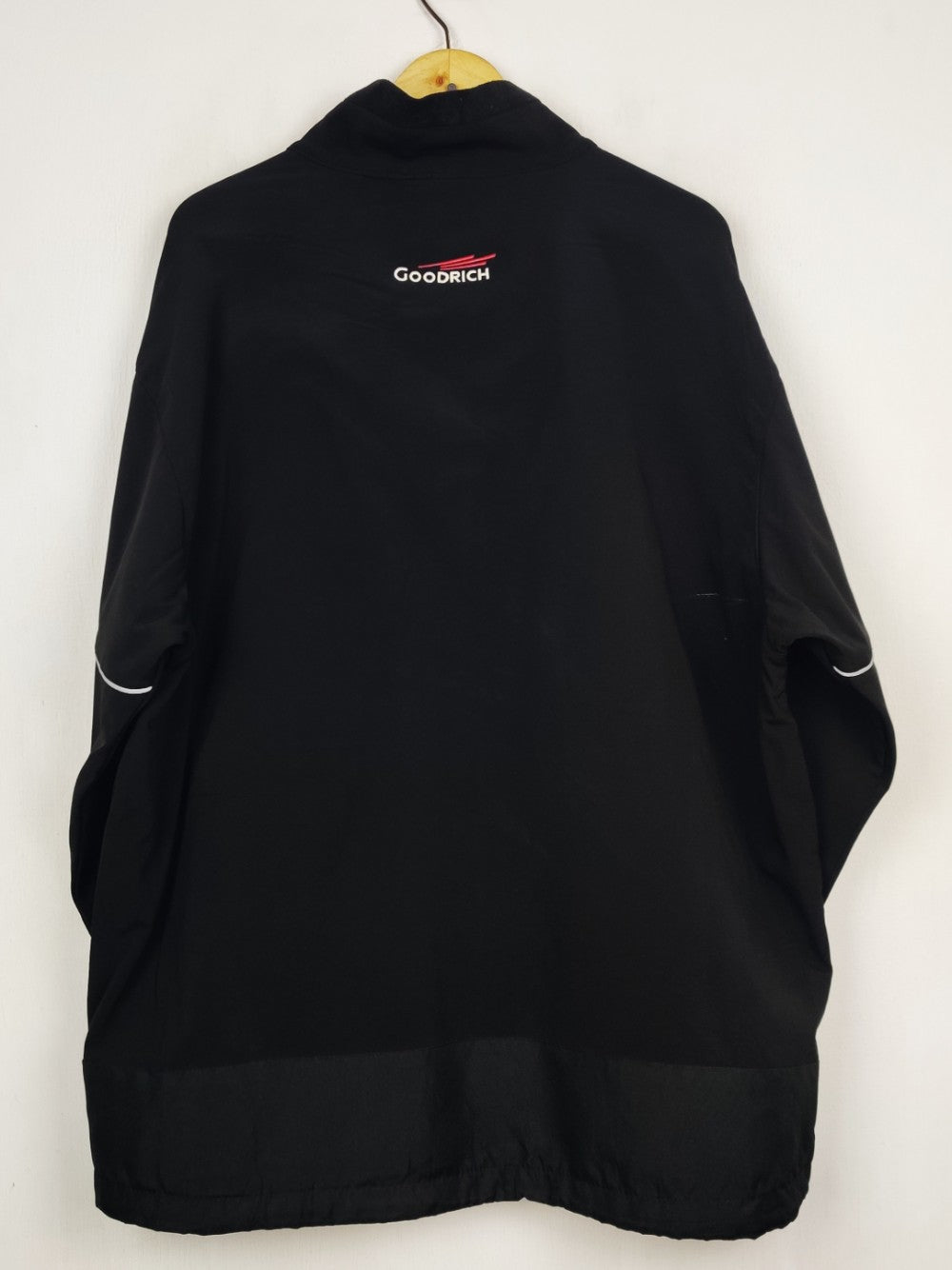 Regatta (MJ-607)