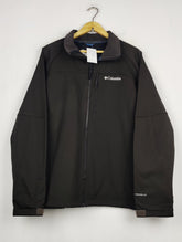 Buy online pre-used pre-loved 100% authentic & Original branded Columbia (MJ-86) available in Pakistan. Top international brands avilable.