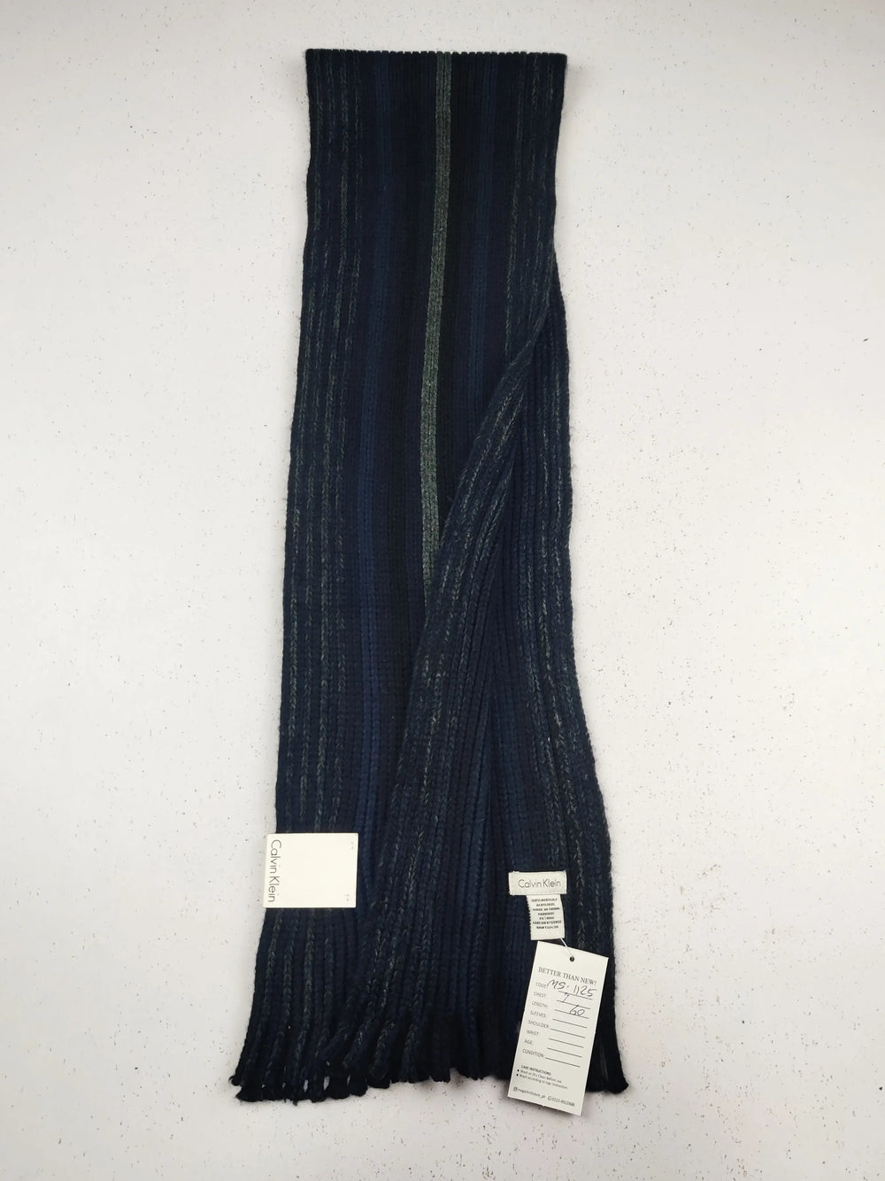 Buy online pre-used pre-loved 100% authentic & Original branded C.A.L.V.I.N K.L.E.I.N (MS-1125) available in Pakistan. Top international brands avilable.
