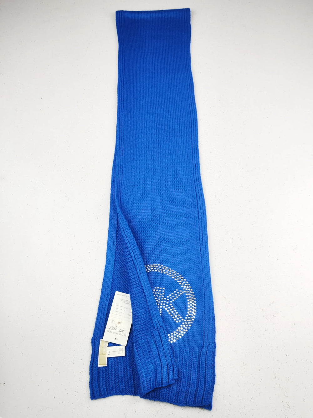 Buy online pre-used pre-loved 100% authentic & Original branded M.I.C.H.A.E.L K.O.R.S (MS-1181) available in Pakistan. Top international brands avilable.