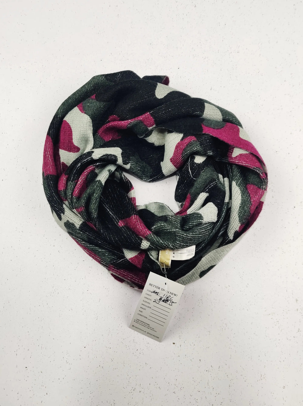 Buy online pre-used pre-loved 100% authentic & Original branded M.I.C.H.A.E.L K.O.R.S (MS-1186) available in Pakistan. Top international brands avilable.