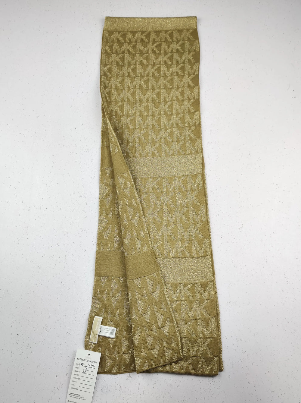 Buy online pre-used pre-loved 100% authentic & Original branded M.I.C.H.A.E.L K.O.R.S (MS-1190) available in Pakistan. Top international brands avilable.