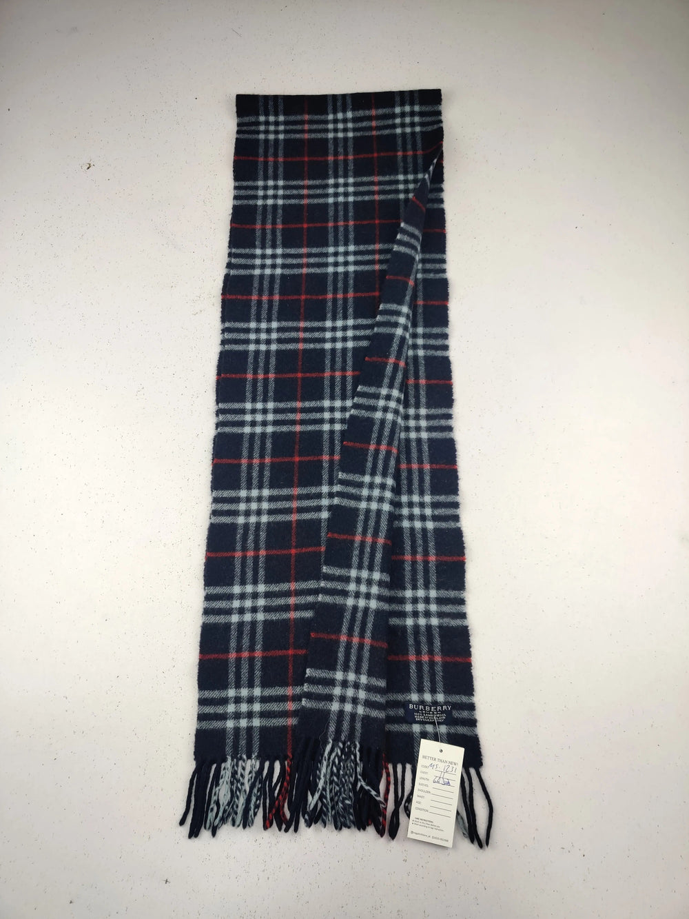 Buy online pre-used pre-loved 100% authentic & Original branded B.U.R.B.E.R.R.Y (MS-1231) available in Pakistan. Top international brands avilable.