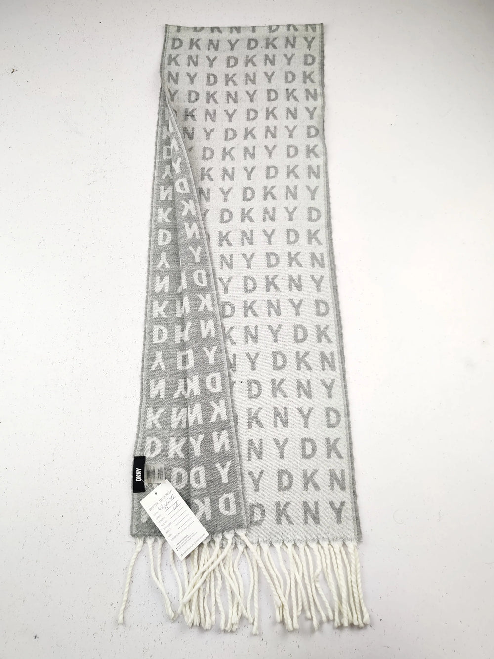 Buy online pre-used pre-loved 100% authentic & Original branded D.K.N.Y (MS-1241) available in Pakistan. Top international brands avilable.
