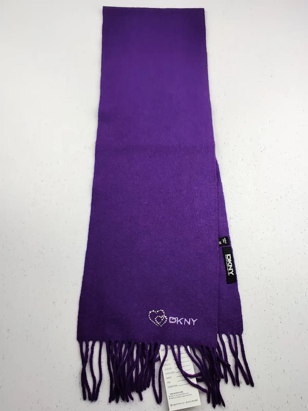 Buy online pre-used pre-loved 100% authentic & Original branded Dkny (MS-207) available in Pakistan. Top international brands avilable.