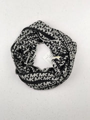 Buy online pre-used pre-loved 100% authentic & Original branded Micheal Kors (MS-290) available in Pakistan. Top international brands avilable.