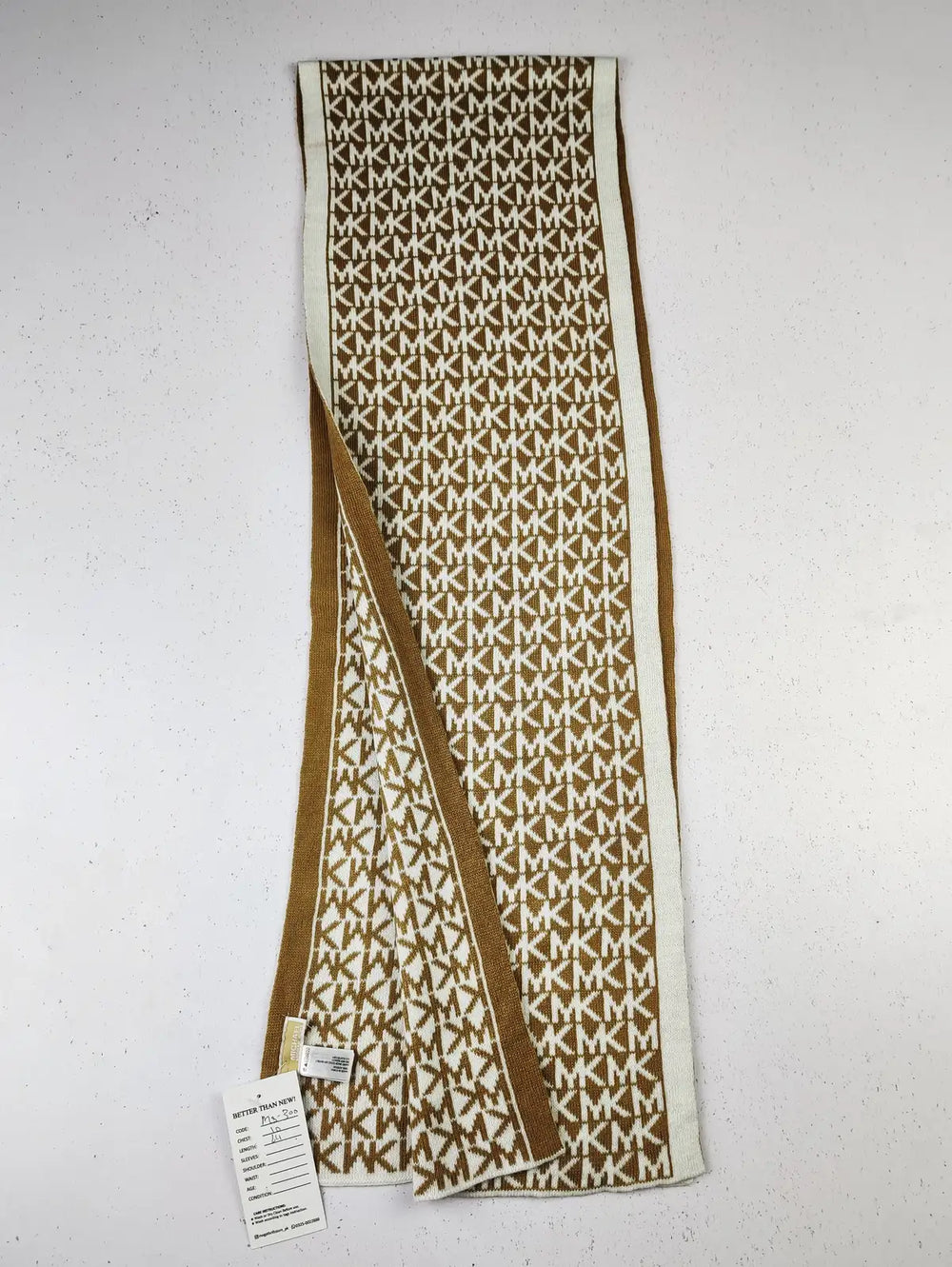 Buy online pre-used pre-loved 100% authentic & Original branded Michael Kors (MS-300) available in Pakistan. Top international brands avilable.