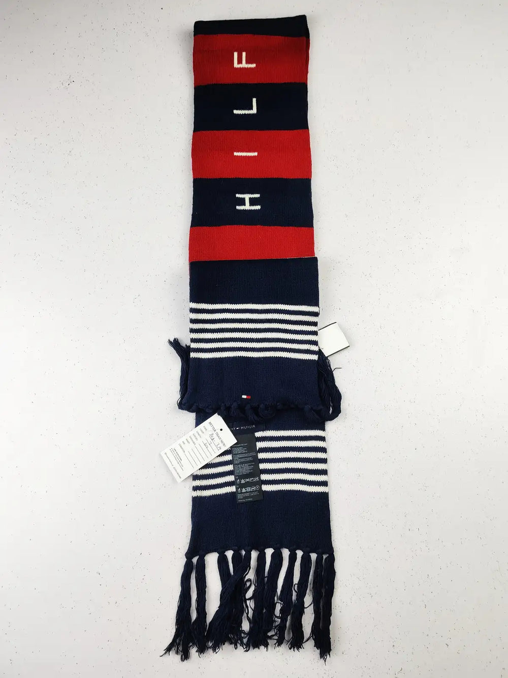 Buy online pre-used pre-loved 100% authentic & Original branded Tommy Hilfiger (MS-319) available in Pakistan. Top international brands avilable.