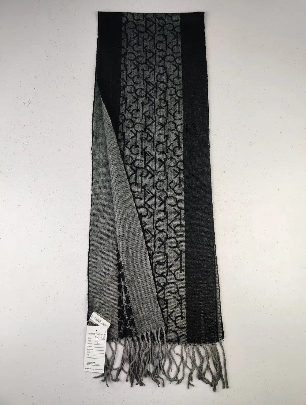 Buy online pre-used pre-loved 100% authentic & Original branded Calvin Klein (MS-407) available in Pakistan. Top international brands avilable.