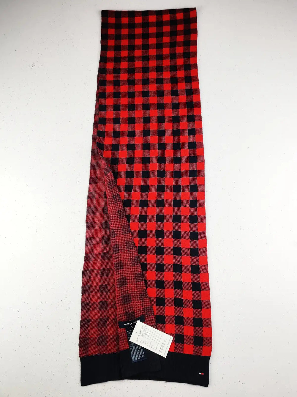 Buy online pre-used pre-loved 100% authentic & Original branded Tommy Hilfiger (MS-435) available in Pakistan. Top international brands avilable.