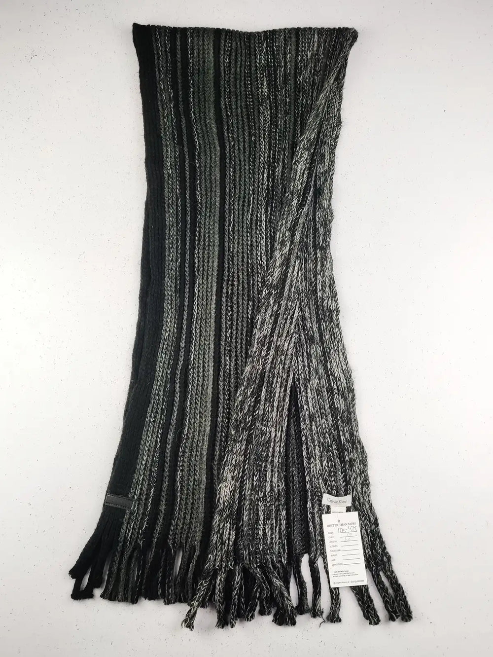 Buy online pre-used pre-loved 100% authentic & Original branded Calvin Klein (MS-475) available in Pakistan. Top international brands avilable.