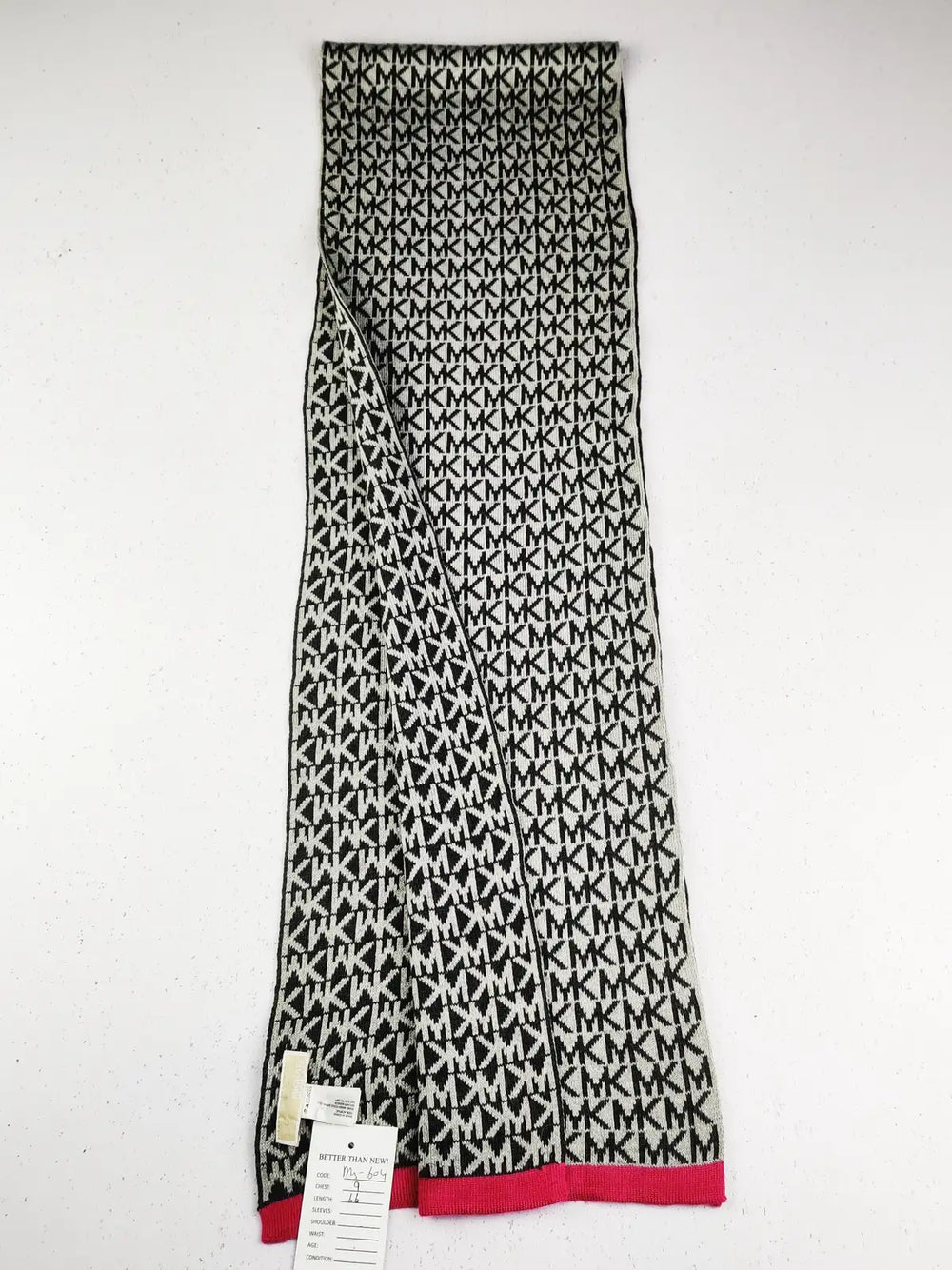 Buy online pre-used pre-loved 100% authentic & Original branded Michael Kors (MS-604) available in Pakistan. Top international brands avilable.