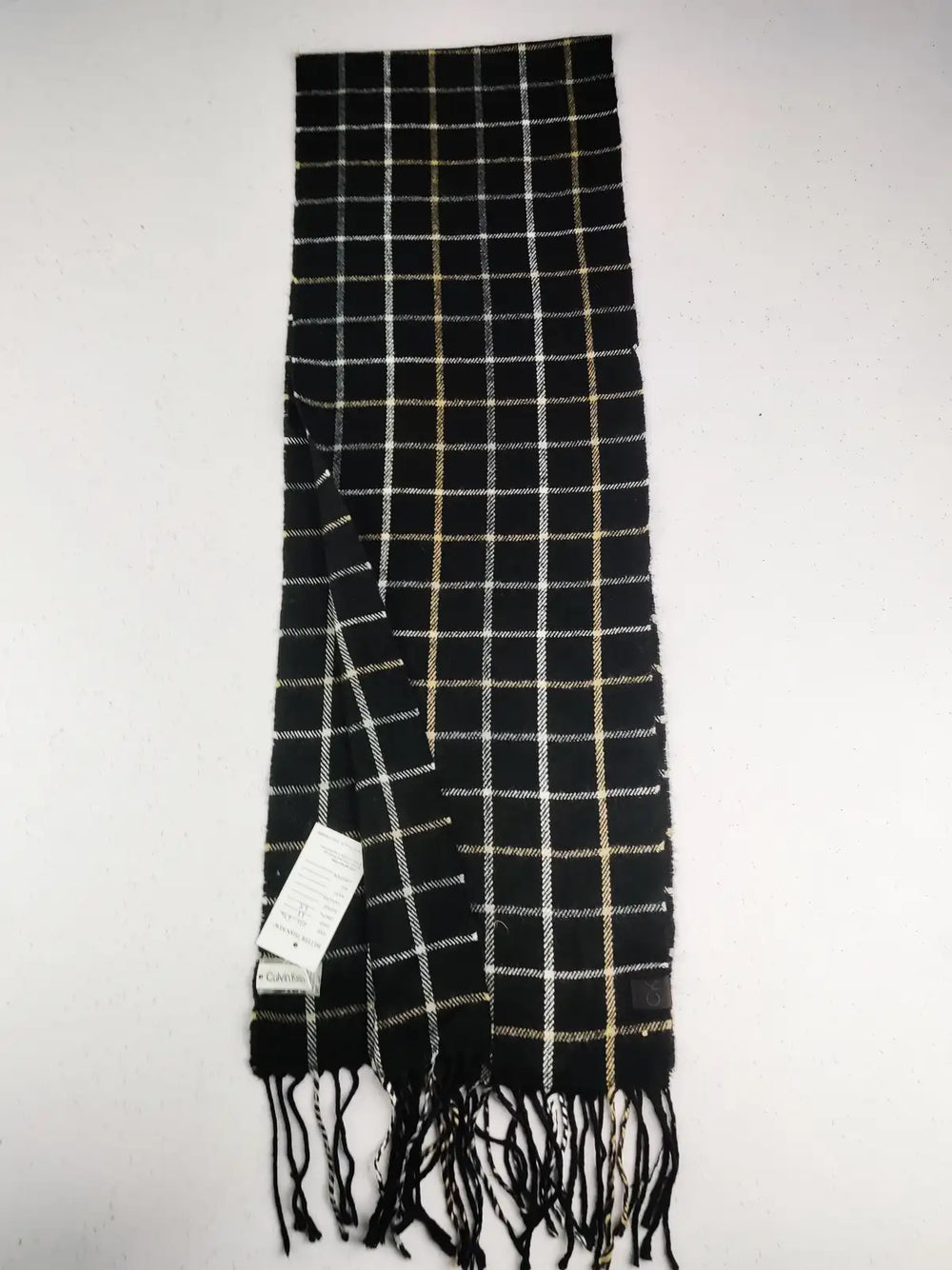 Buy online pre-used pre-loved 100% authentic & Original branded Calvin Klein (MS-640) available in Pakistan. Top international brands avilable.