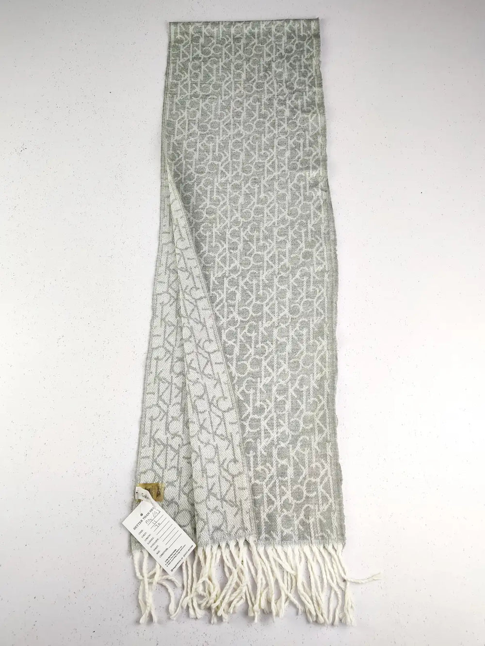 Buy online pre-used pre-loved 100% authentic & Original branded Calvin Klein (MS-693) available in Pakistan. Top international brands avilable.