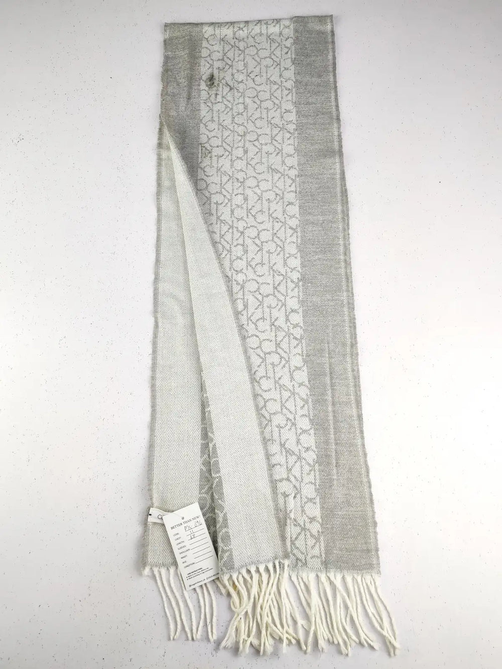 Buy online pre-used pre-loved 100% authentic & Original branded Calvin Klein (MS-696) available in Pakistan. Top international brands avilable.