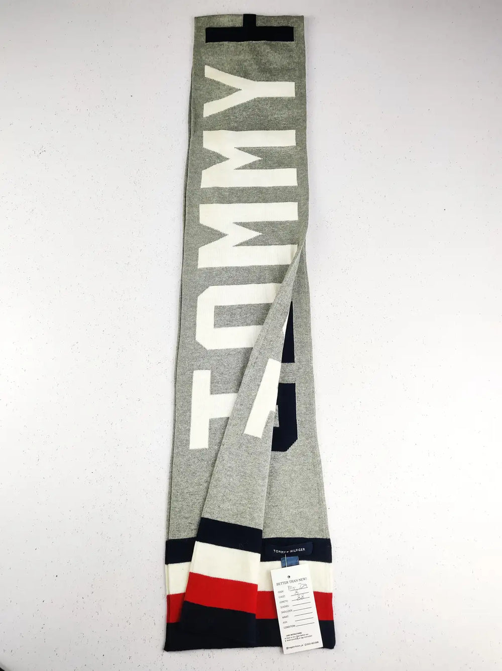 Buy online pre-used pre-loved 100% authentic & Original branded Tommy Hilfiger (MS-729) available in Pakistan. Top international brands avilable.