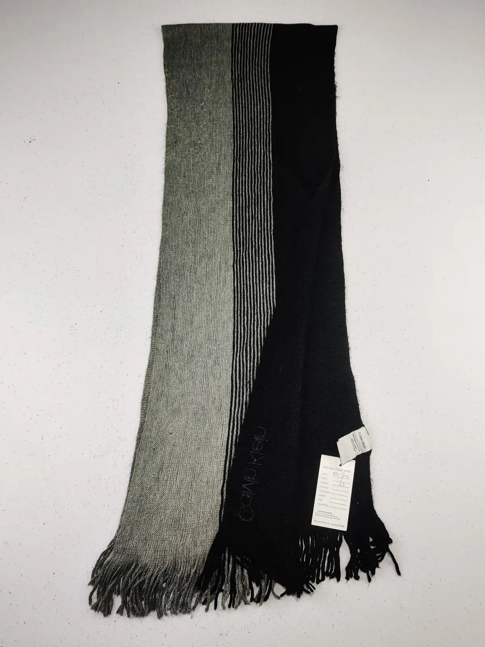 Buy online pre-used pre-loved 100% authentic & Original branded Calvin Klein (MS-800) available in Pakistan. Top international brands avilable.