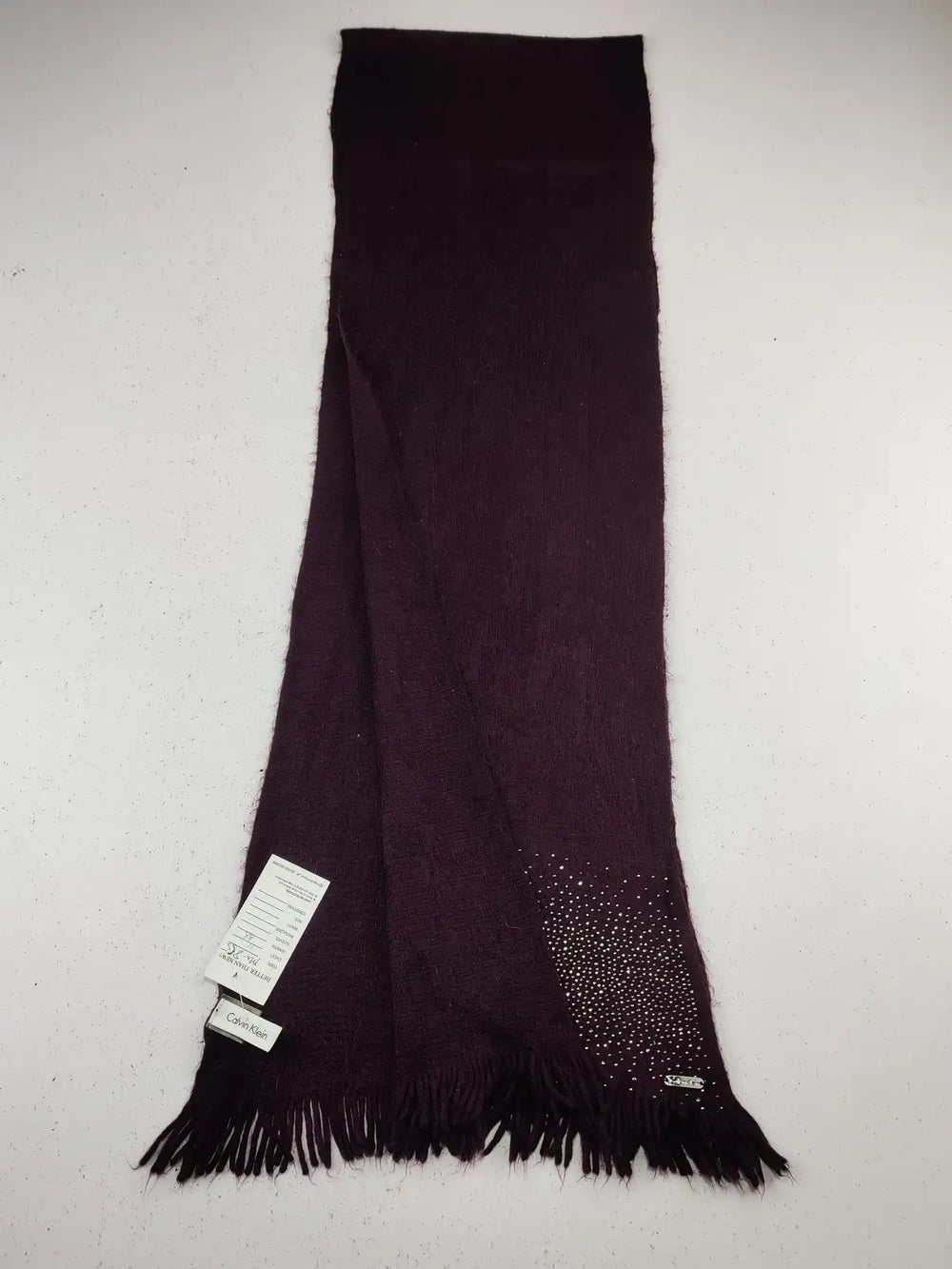 Buy online pre-used pre-loved 100% authentic & Original branded Calvin Klein (MS-855) available in Pakistan. Top international brands avilable.