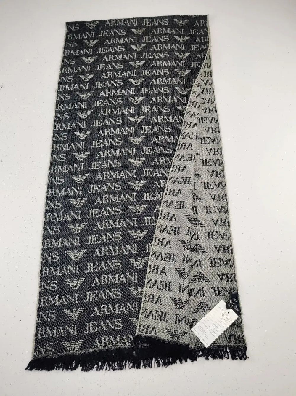 Buy online pre-used pre-loved 100% authentic & Original branded Armani Jeans (MS-888) available in Pakistan. Top international brands avilable.