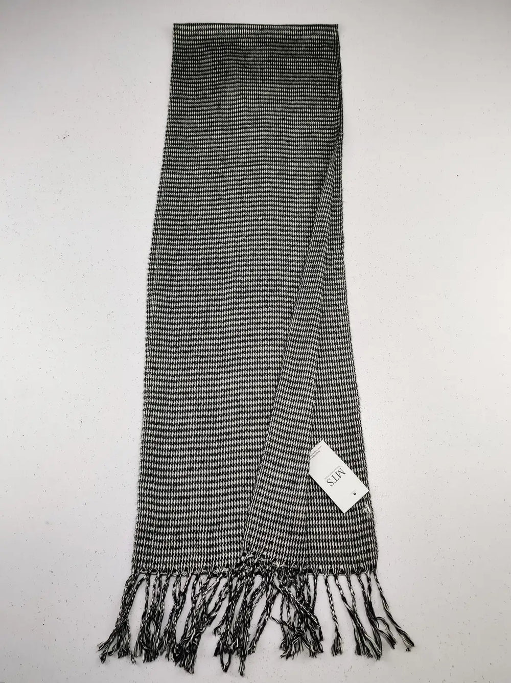 Buy online pre-used pre-loved 100% authentic & Original branded Pierre Cardin (MS-896) available in Pakistan. Top international brands avilable.