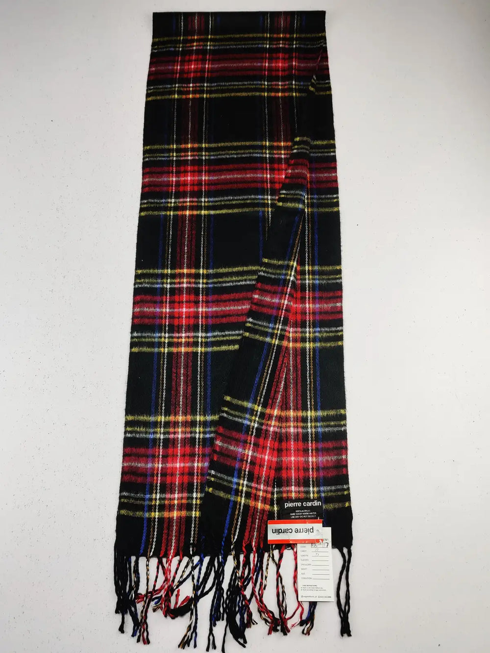 Buy online pre-used pre-loved 100% authentic & Original branded Pierre Cardin (MS-917) available in Pakistan. Top international brands avilable.