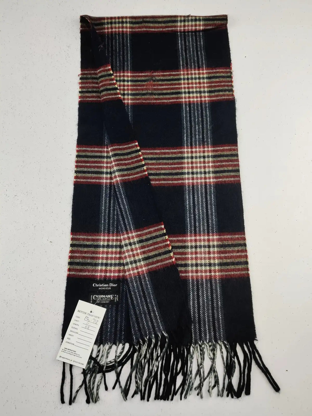 Buy online pre-used pre-loved 100% authentic & Original branded Christian Dior (MS-918) available in Pakistan. Top international brands avilable.