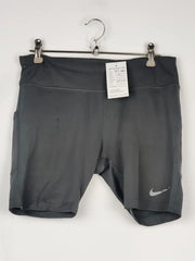 Buy online pre-used pre-loved 100% authentic & Original branded Nike (MT-1160) available in Pakistan. Top international brands avilable.