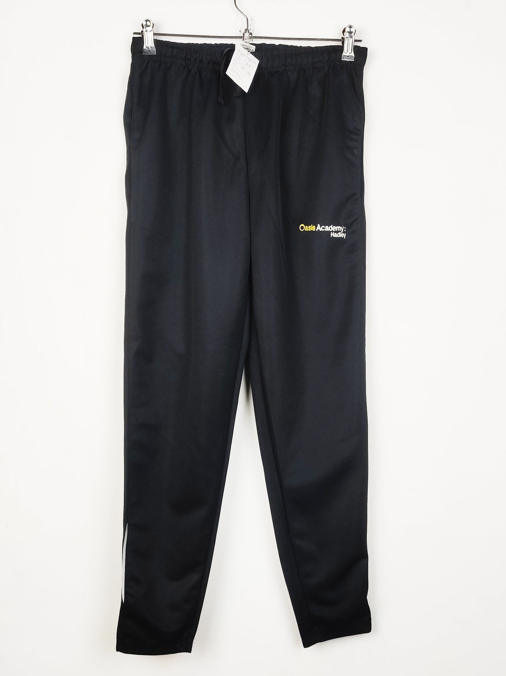 Buy online pre-used pre-loved 100% authentic & Original branded Oasis Academy (MT-1211) available in Pakistan. Top international brands avilable.