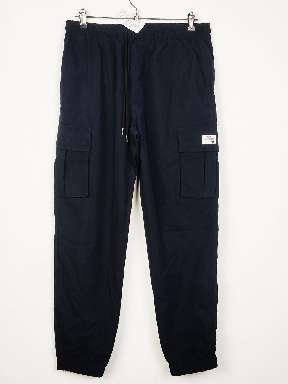 Buy online pre-used pre-loved 100% authentic & Original branded Unknown Brand (MT-1218) available in Pakistan. Top international brands avilable.