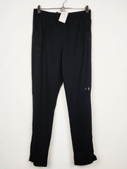 Buy online pre-used pre-loved 100% authentic & Original branded Under Armour (MT-1247) available in Pakistan. Top international brands avilable.