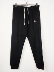 Buy online pre-used pre-loved 100% authentic & Original branded Under Armour (MT-1267) available in Pakistan. Top international brands avilable.