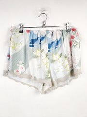 Buy online pre-used pre-loved 100% authentic & Original branded Primark (NL-1004) available in Pakistan. Top international brands avilable.