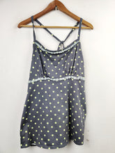 Buy online pre-used pre-loved 100% authentic & Original branded Unknown Brand (NL-1101) available in Pakistan. Top international brands avilable.