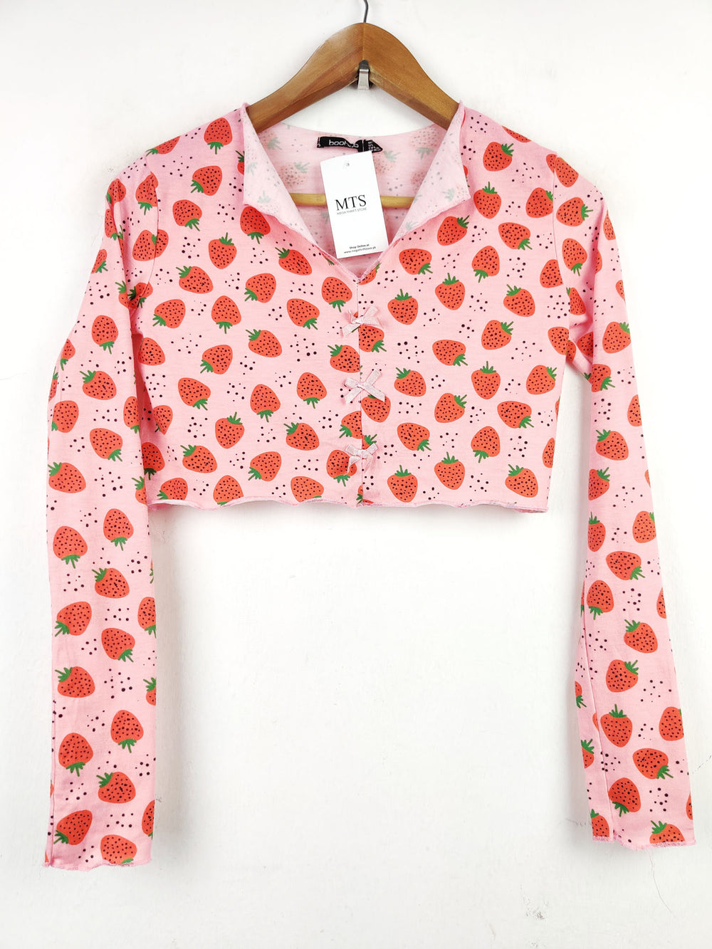 Buy online pre-used pre-loved 100% authentic & Original branded Boohoo (NL-1126) available in Pakistan. Top international brands avilable.