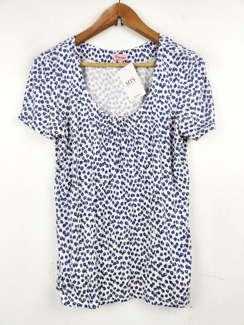 Buy online pre-used pre-loved 100% authentic & Original branded Phase Eight (NL-1143) available in Pakistan. Top international brands avilable.