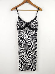 Buy online pre-used pre-loved 100% authentic & Original branded Viscose (NL-1163) available in Pakistan. Top international brands avilable.