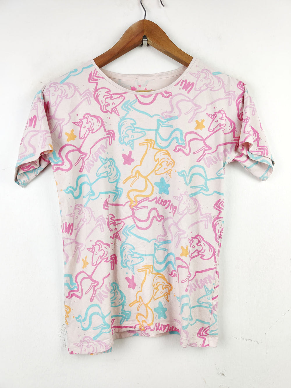 Buy online pre-used pre-loved 100% authentic & Original branded Living The Dream (NL-1182) available in Pakistan. Top international brands avilable.