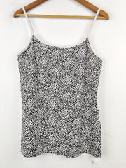 Buy online pre-used pre-loved 100% authentic & Original branded Papaya (NL-1208) available in Pakistan. Top international brands avilable.